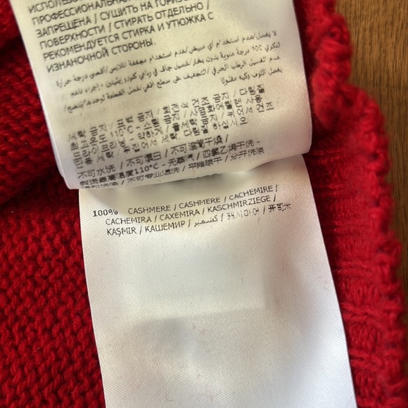 Moncler red cashmere sweater - Picture 9 of 14